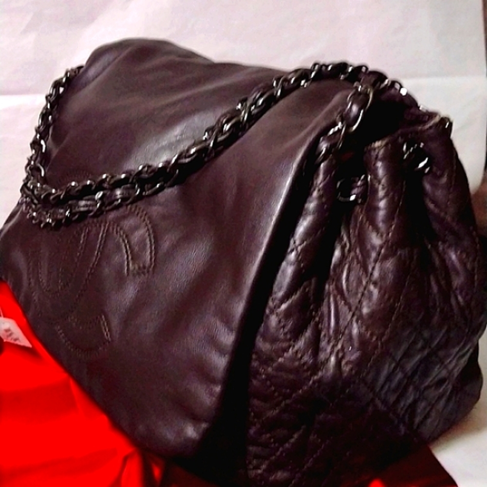 Chanel Chocolate Cartera Quilted Sides Butter Soft Leather Adjustable Chain - Picture 1 of 16